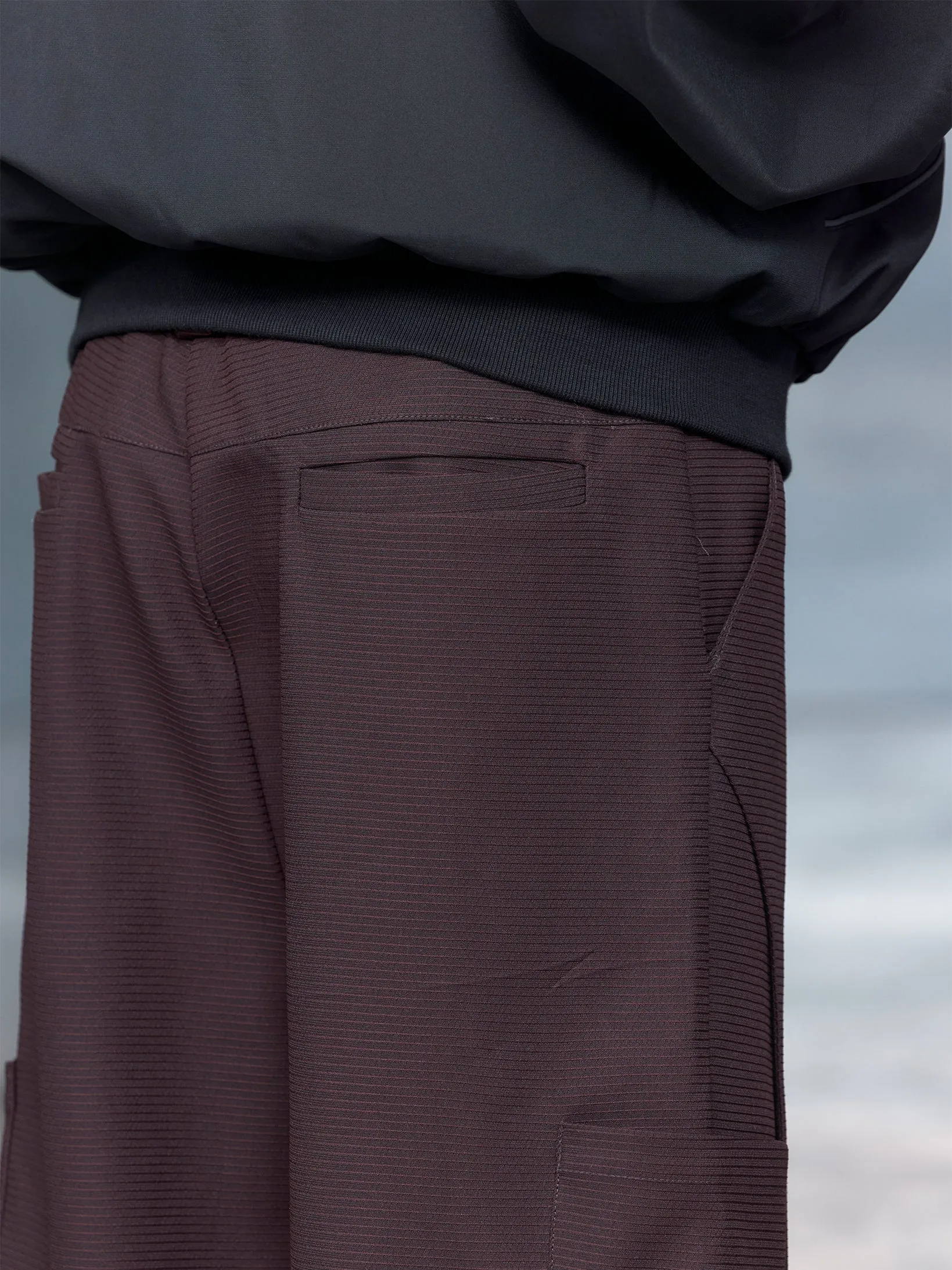 Curved Pleated Pocket Casual Pants