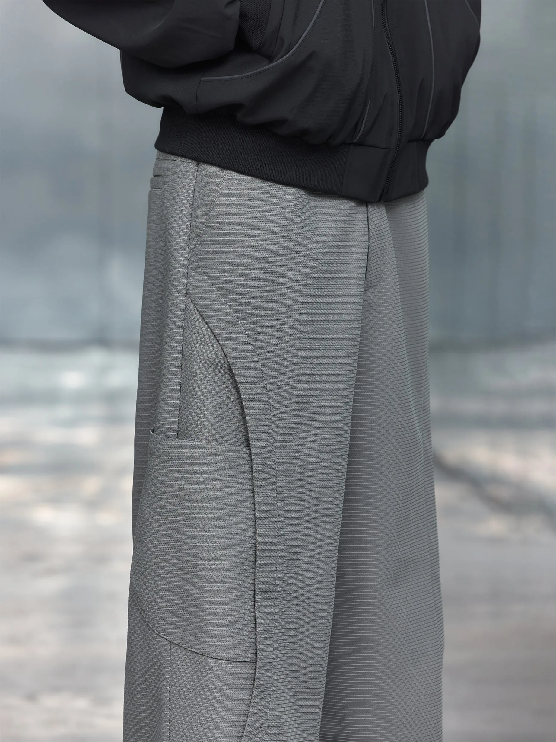 Curved Pleated Pocket Casual Pants